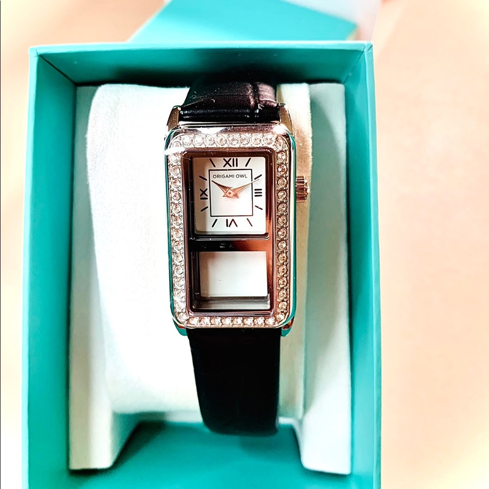 Origami Owl Signature Silver Locket WATCH Crystals Black Croc Leather Stainless - Picture 1 of 13
